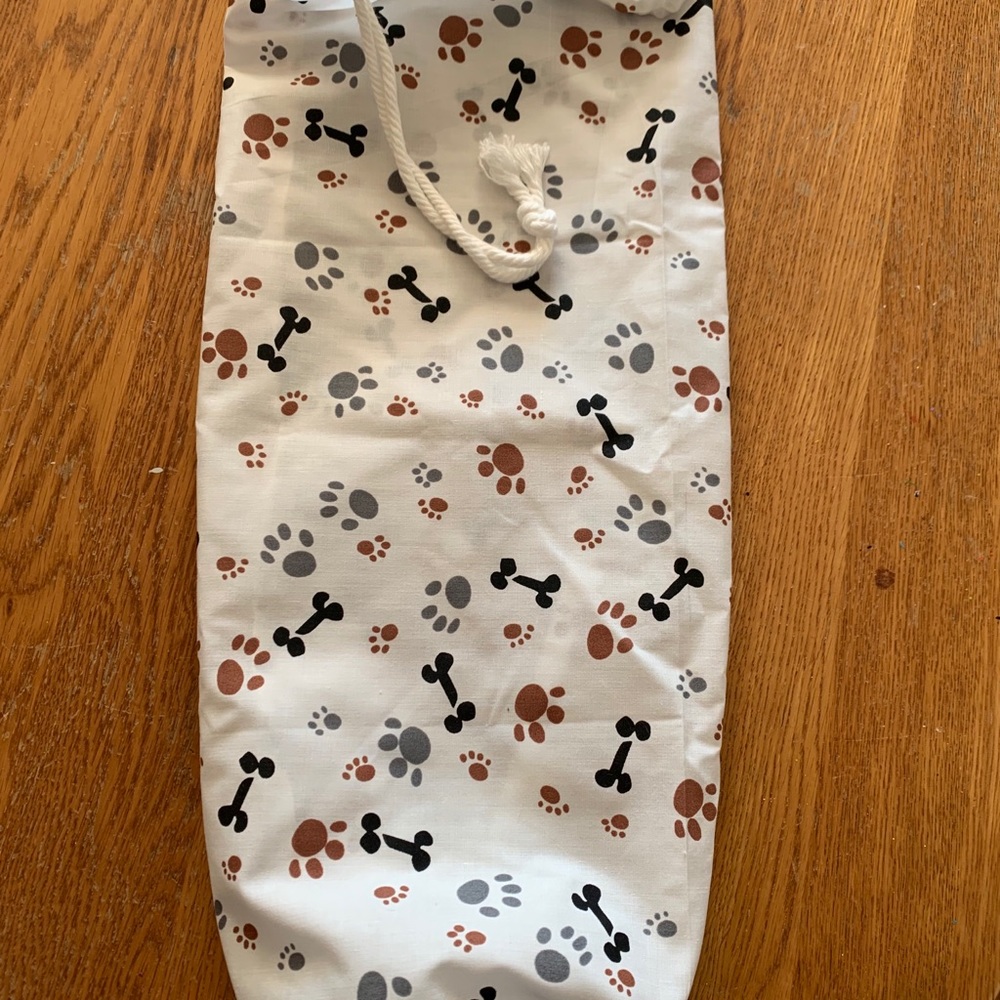 Hand made plastic bag holder